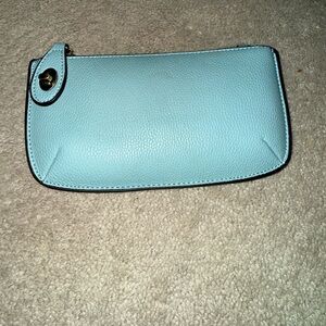 Light Blue Leather Crossbody | Zip Top | Adjustable Strap